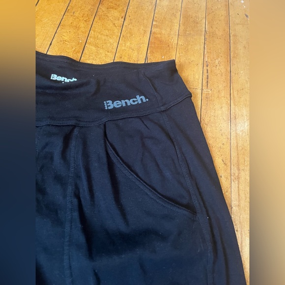 Bench | Capris - Picture 3 of 12